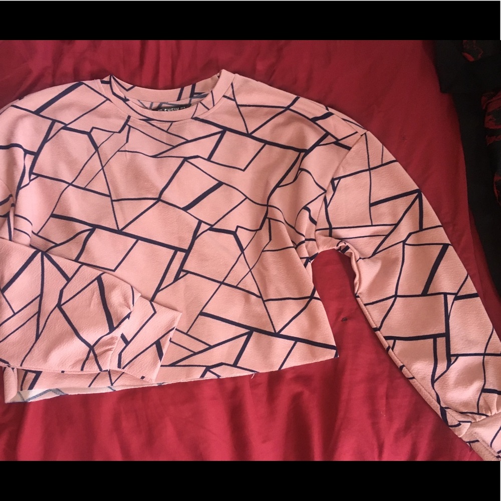 Long sleeve crop top